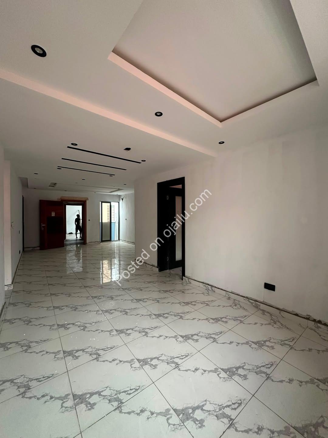 2-Bed Ensuite Short-Let Goldmine in Ikate Lekki
