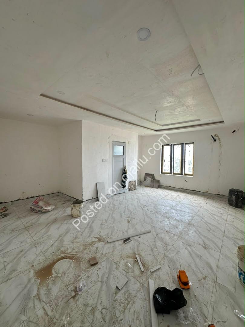 Prime Ikate Lekki: 2-Bed Apt & 3-Bed Maisonette – High ROI!