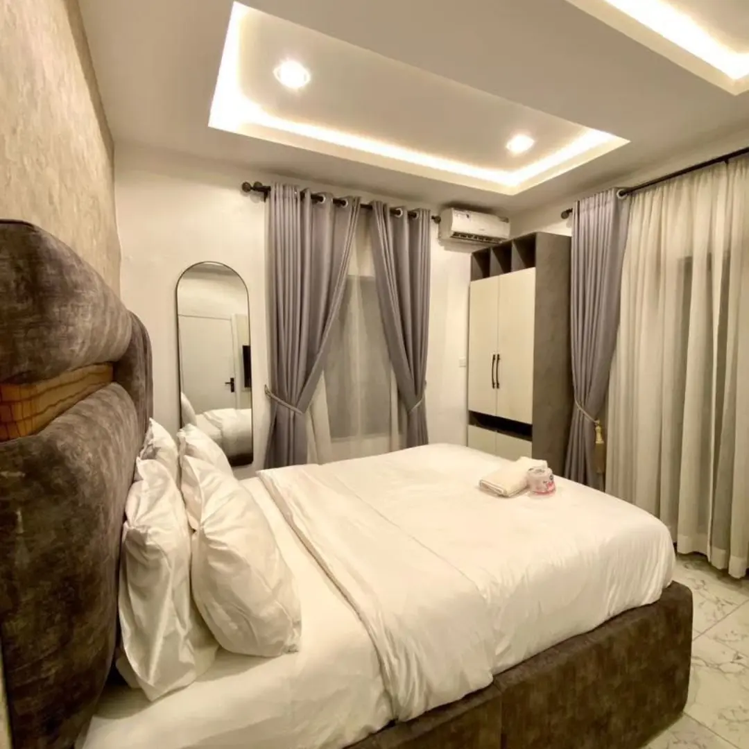 Luxury 2BR w/ PS5, Snooker & 24/7 Power – Steps from Eko Hotel