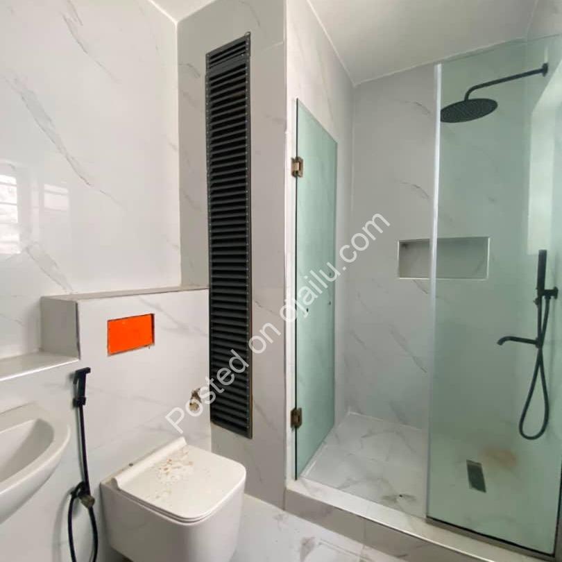 Your Oasis Awaits in Lekki: 5-Bed Duplex + Pool