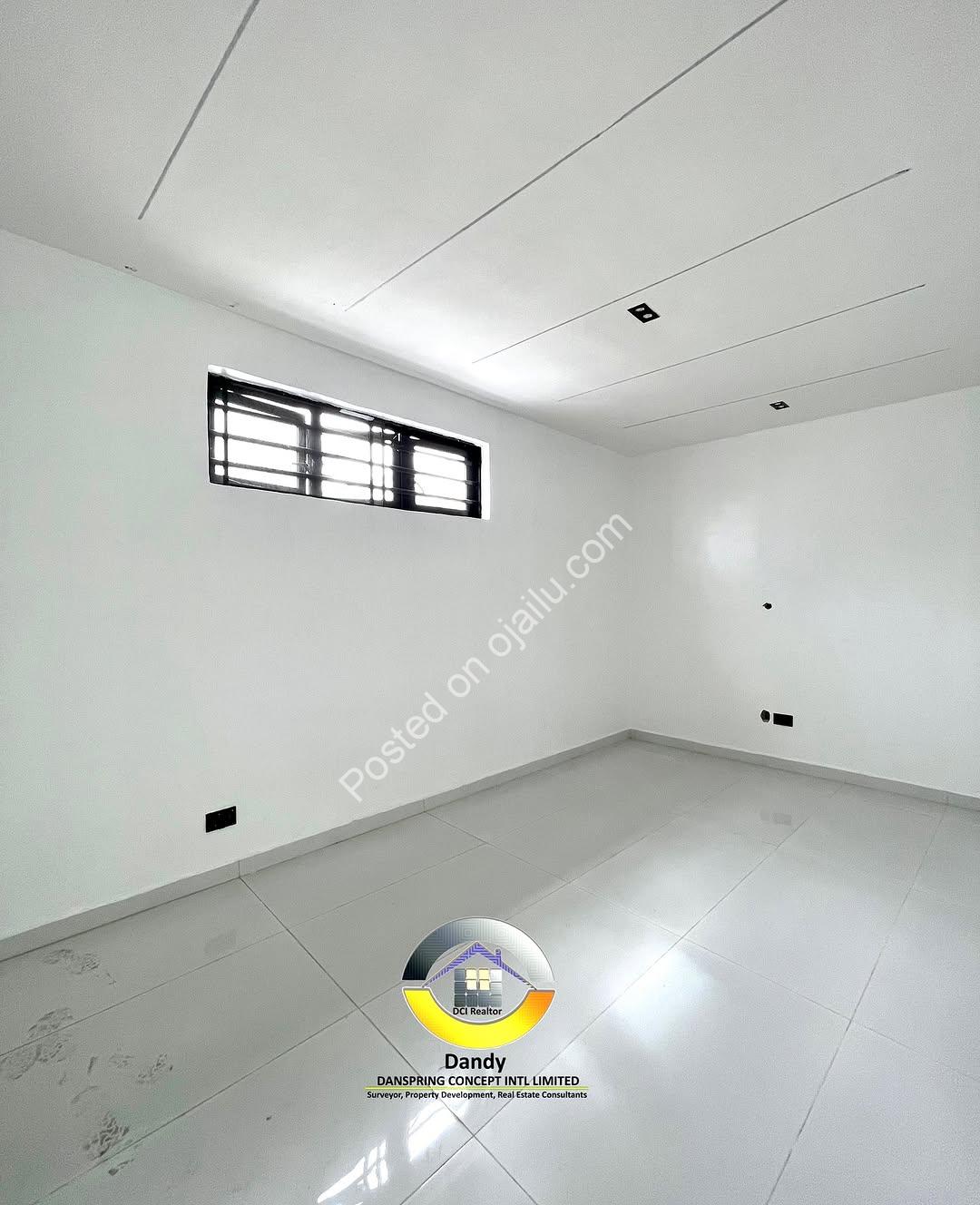 Stunning 5-Bed Duplex with Private Cinema & Rooftop in Chevron