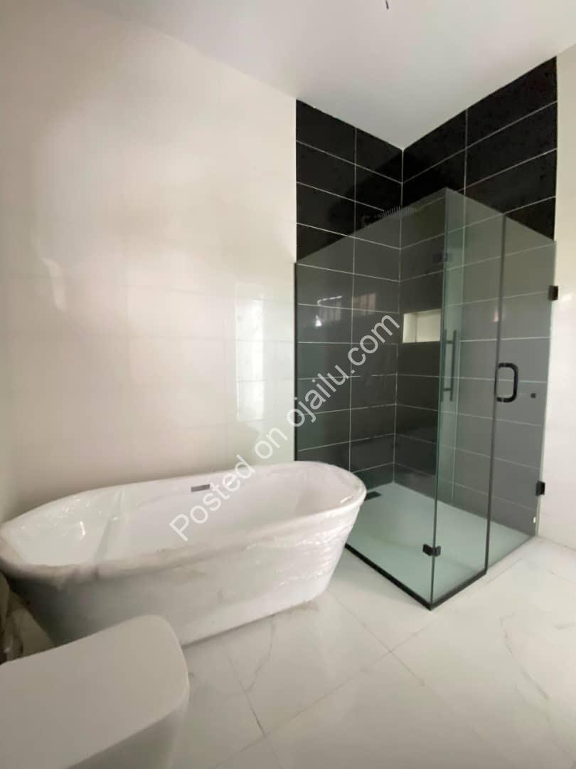 Move Into Perfection: 4BR Detached Duplex + BQ in Idado