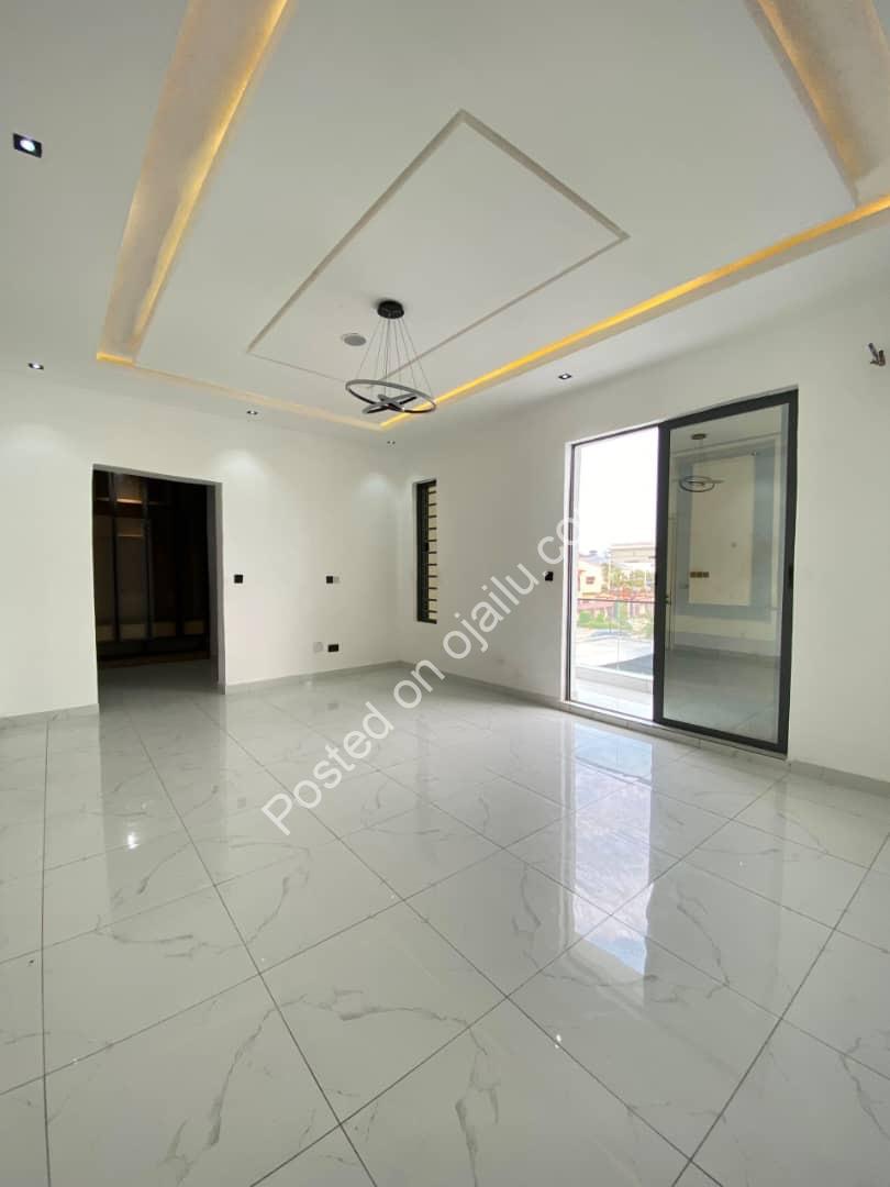 Move Into Perfection: 4BR Detached Duplex + BQ in Idado