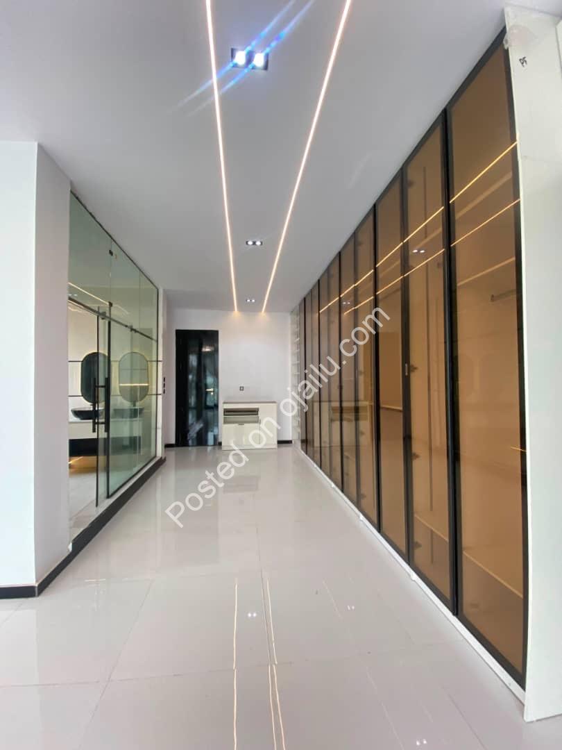 5 Bedroom Masterpiece with Pool in Ologolo