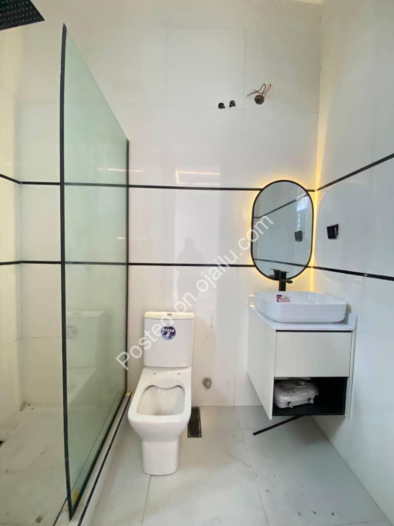 5 Bedroom Masterpiece with Pool in Ologolo