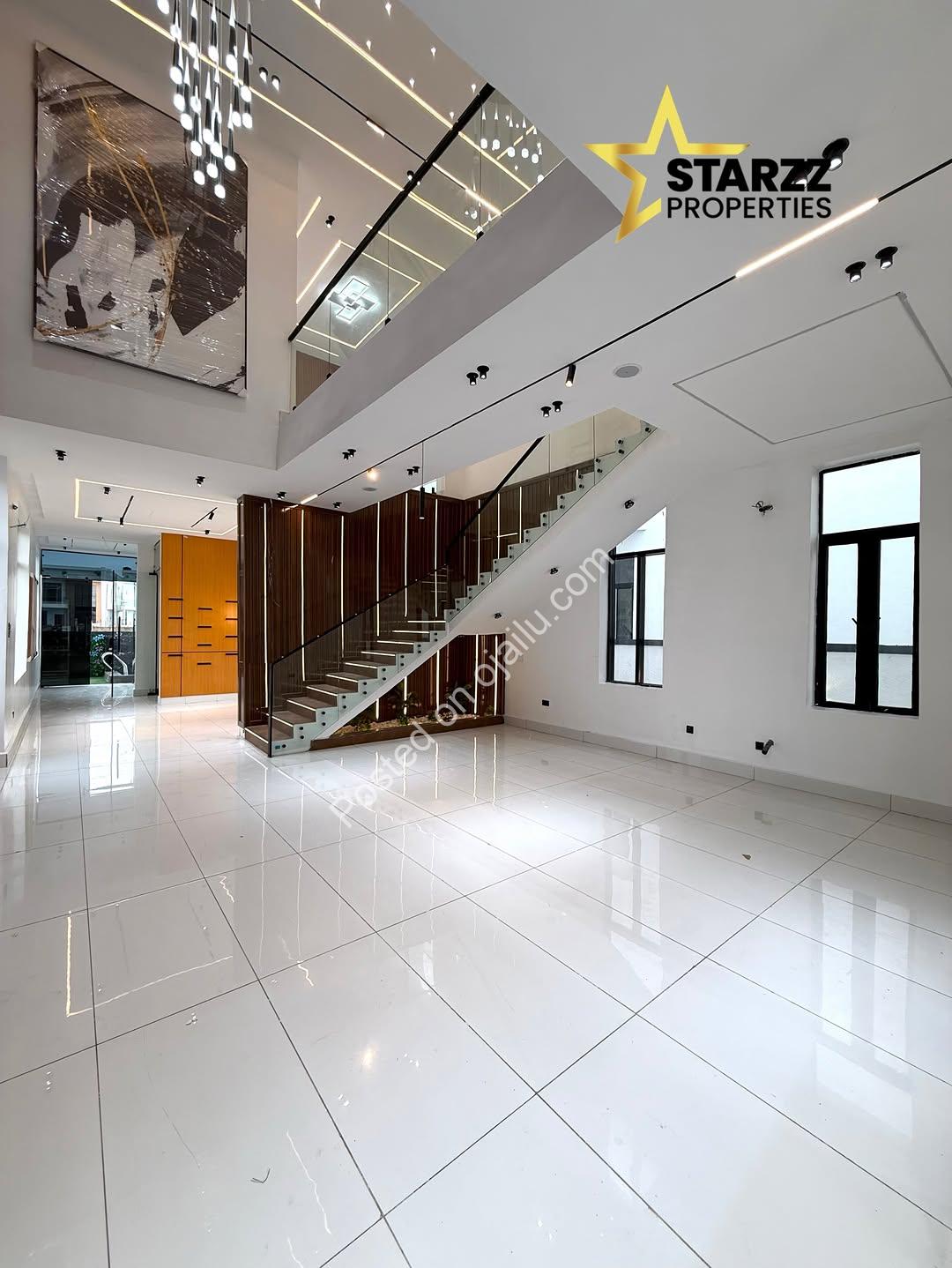 Your Private 5-Bed Escape: Poolside Luxury in Ajah