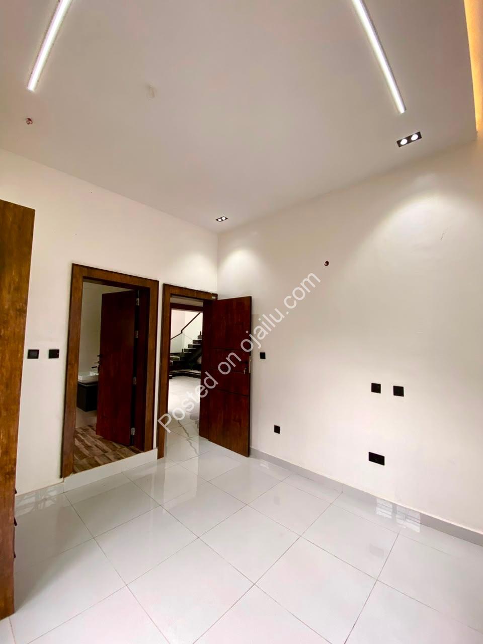 Move-In Ready: 4BR En-Suite in Centenary!