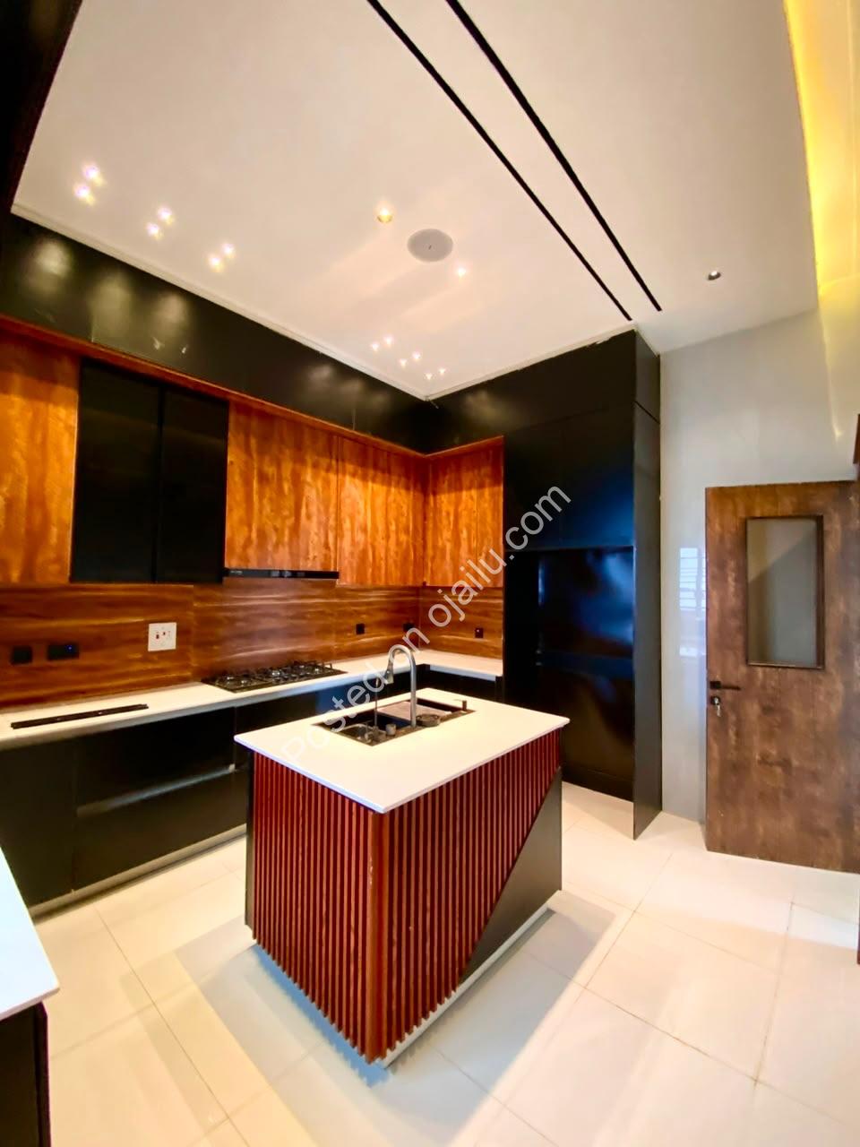 Move-In Ready: 4BR En-Suite in Centenary!