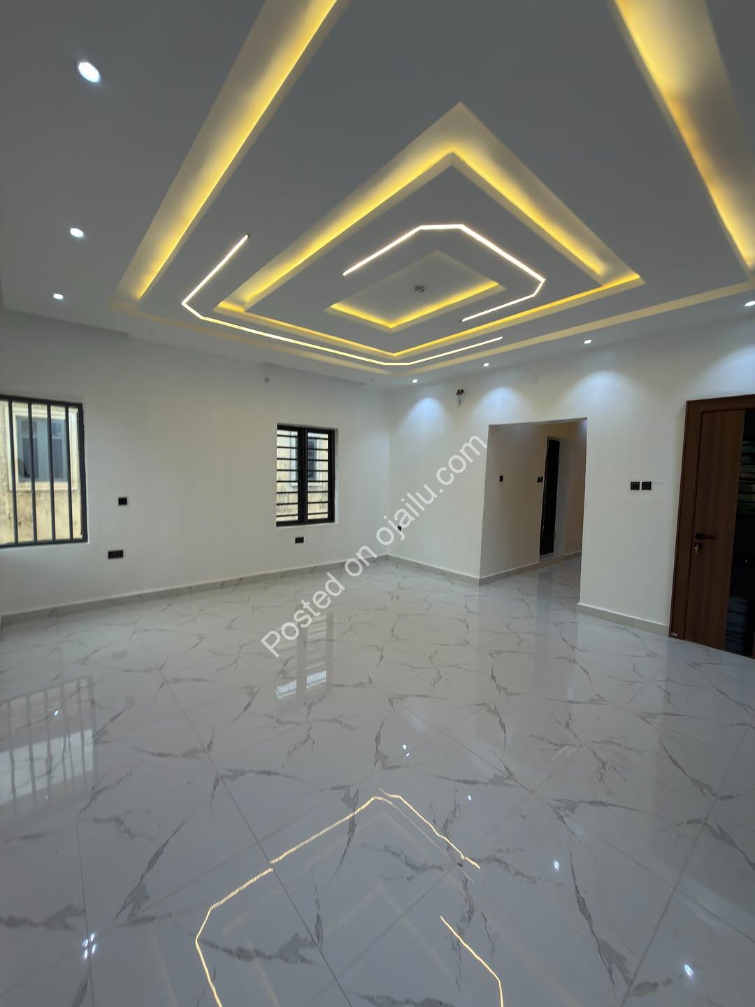 5-Bed Ensuite Duplex in Secure Enugu Estate