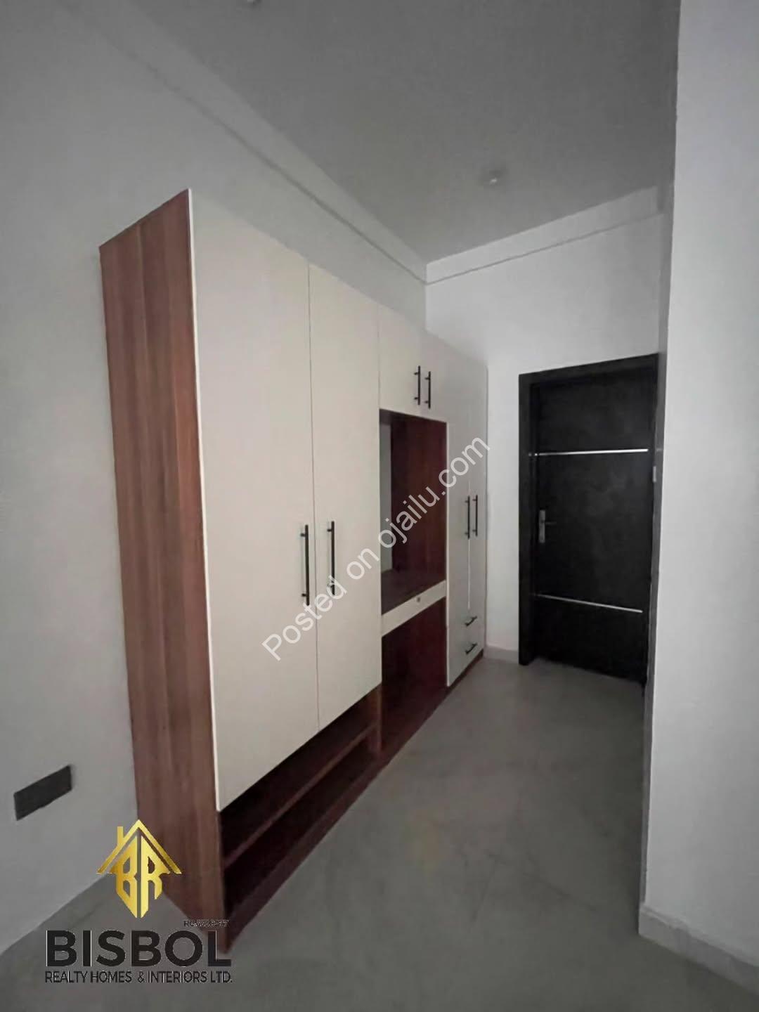 Pay & Pack   3-Bed Serviced Apartment in Ikate Lekki