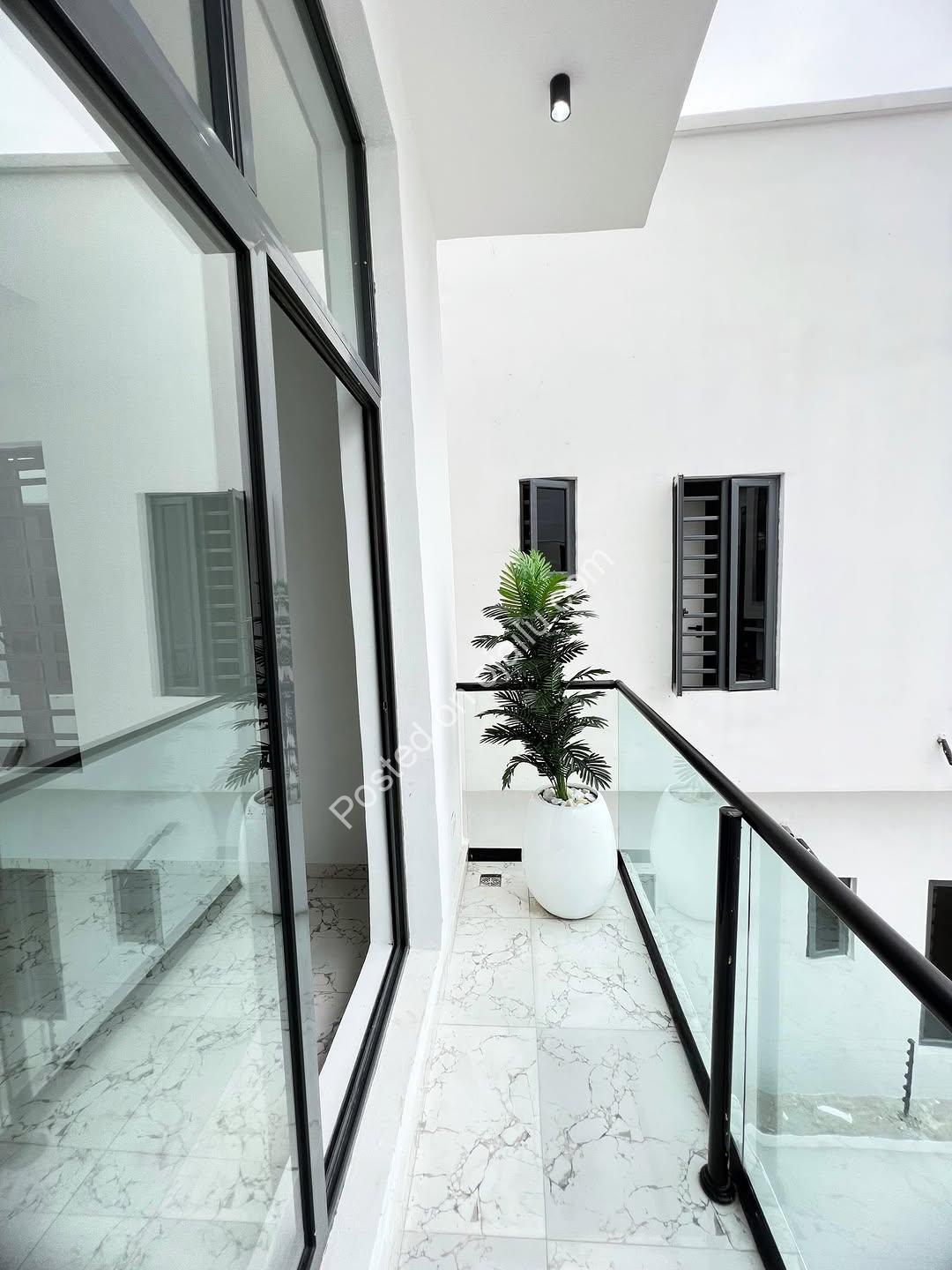 Orchid Road 4-Bed Duplex: ₦180M Distress Deal