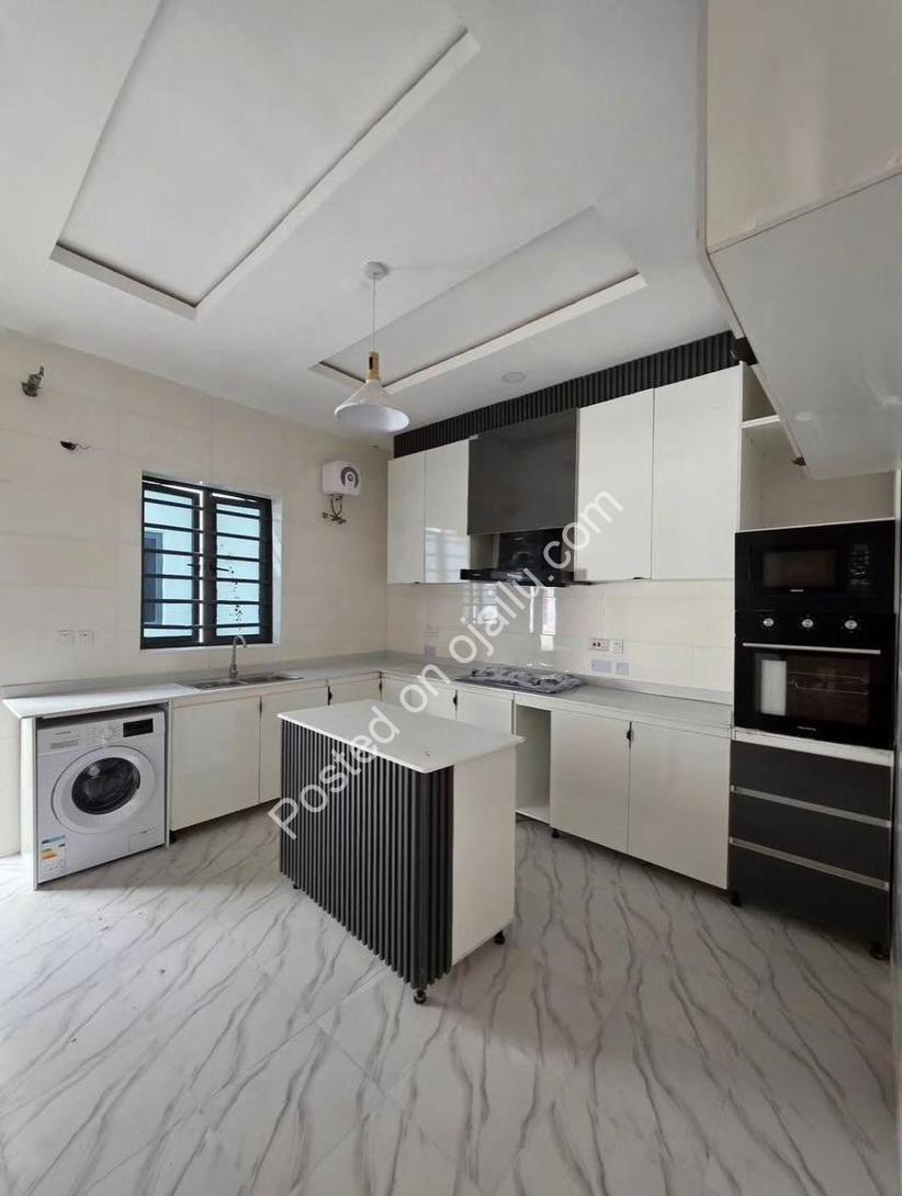Your Dream Home Awaits in VGC—4BR Semi-Detached w/ Pool & Gym!