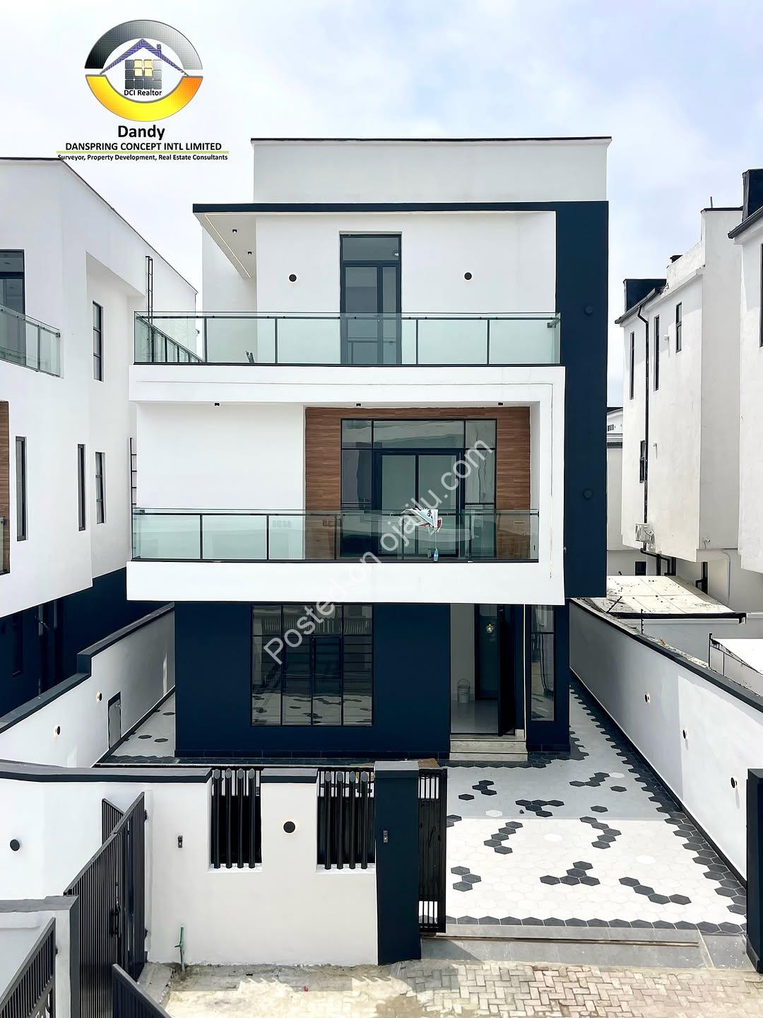5-Bed Smart Home in Chevron: N650M