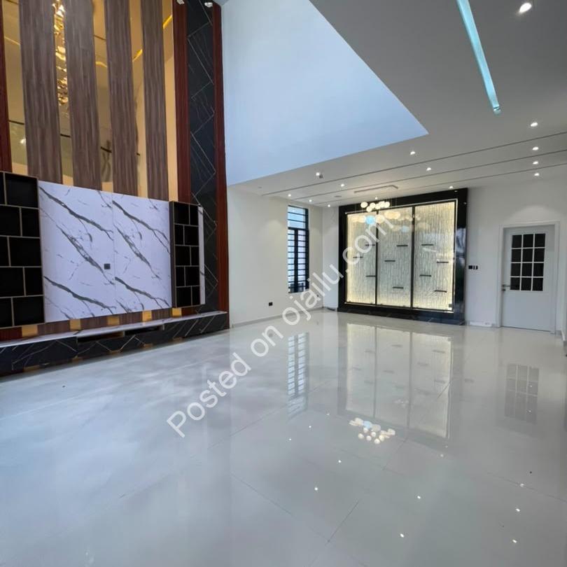 5-Bed Ikota Duplex: Pool, Gym & Cinema