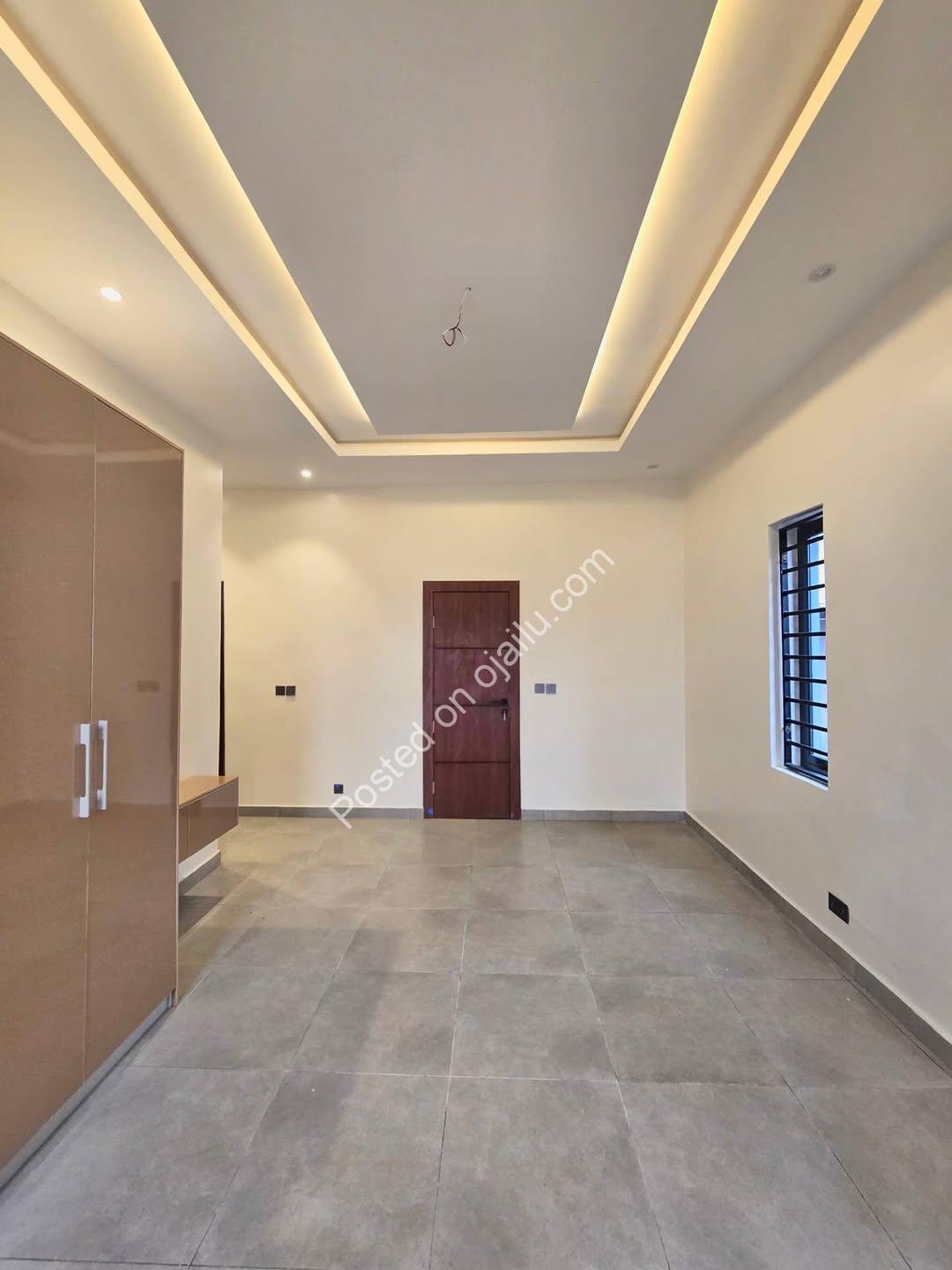 3BR All-Ensuite Haven w/ Inverter & High Ceilings