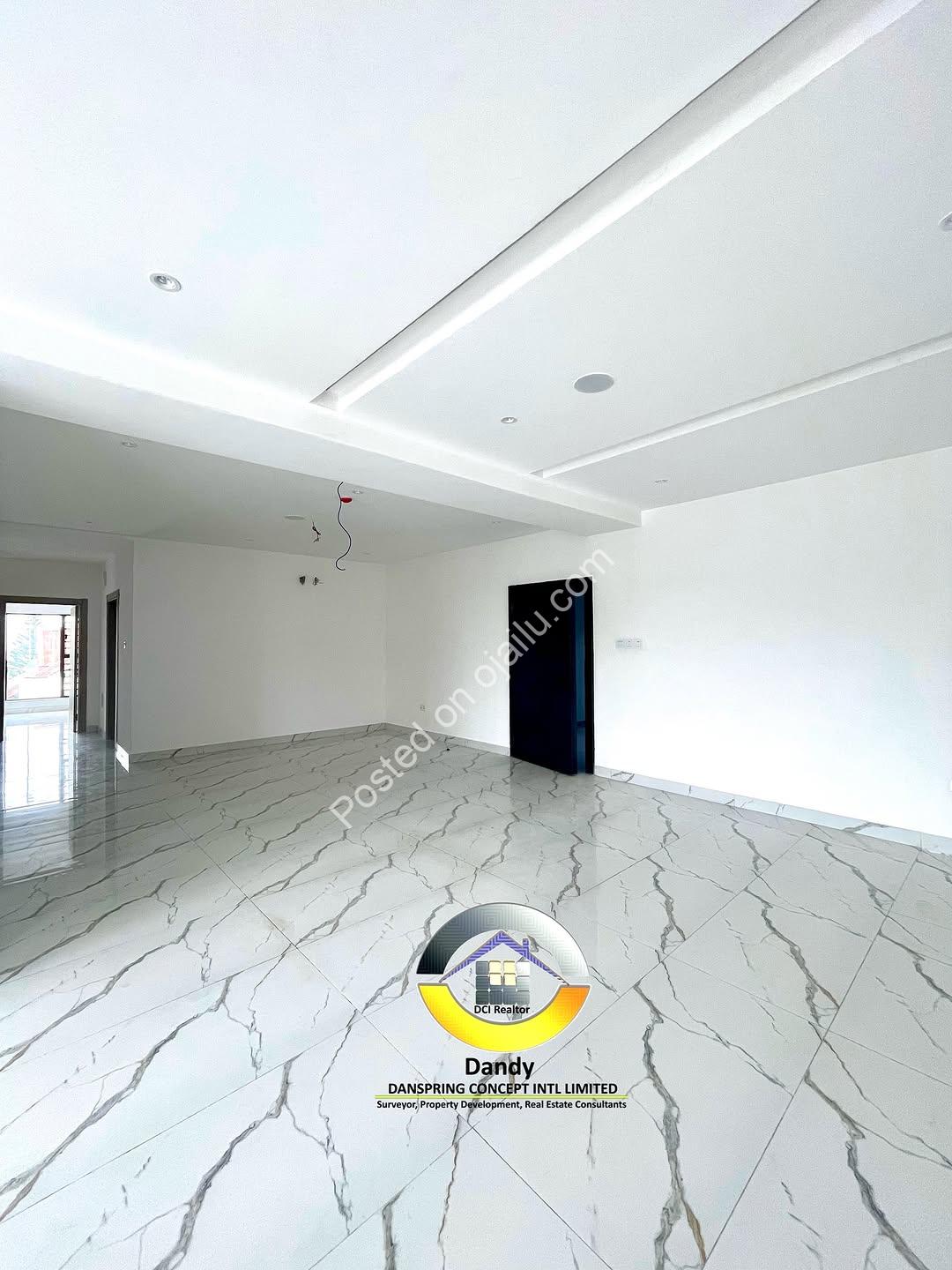 3BR Ensuite Gem with Pool & Gym in Lekki Phase 1