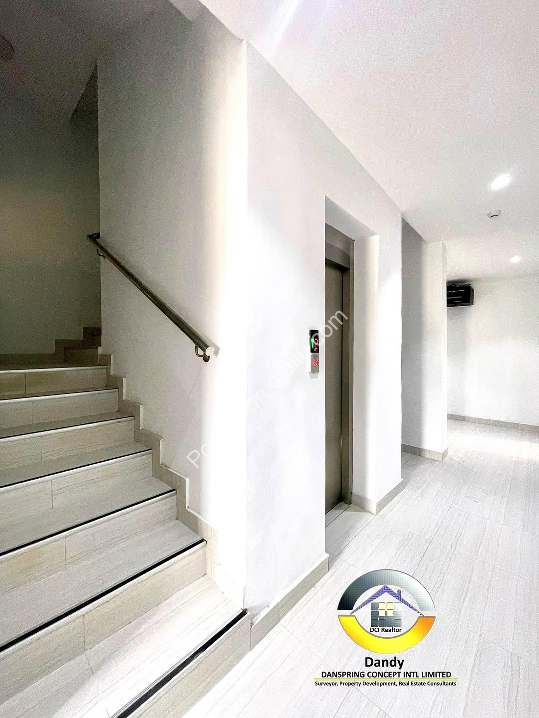 3BR Ensuite Gem with Pool & Gym in Lekki Phase 1