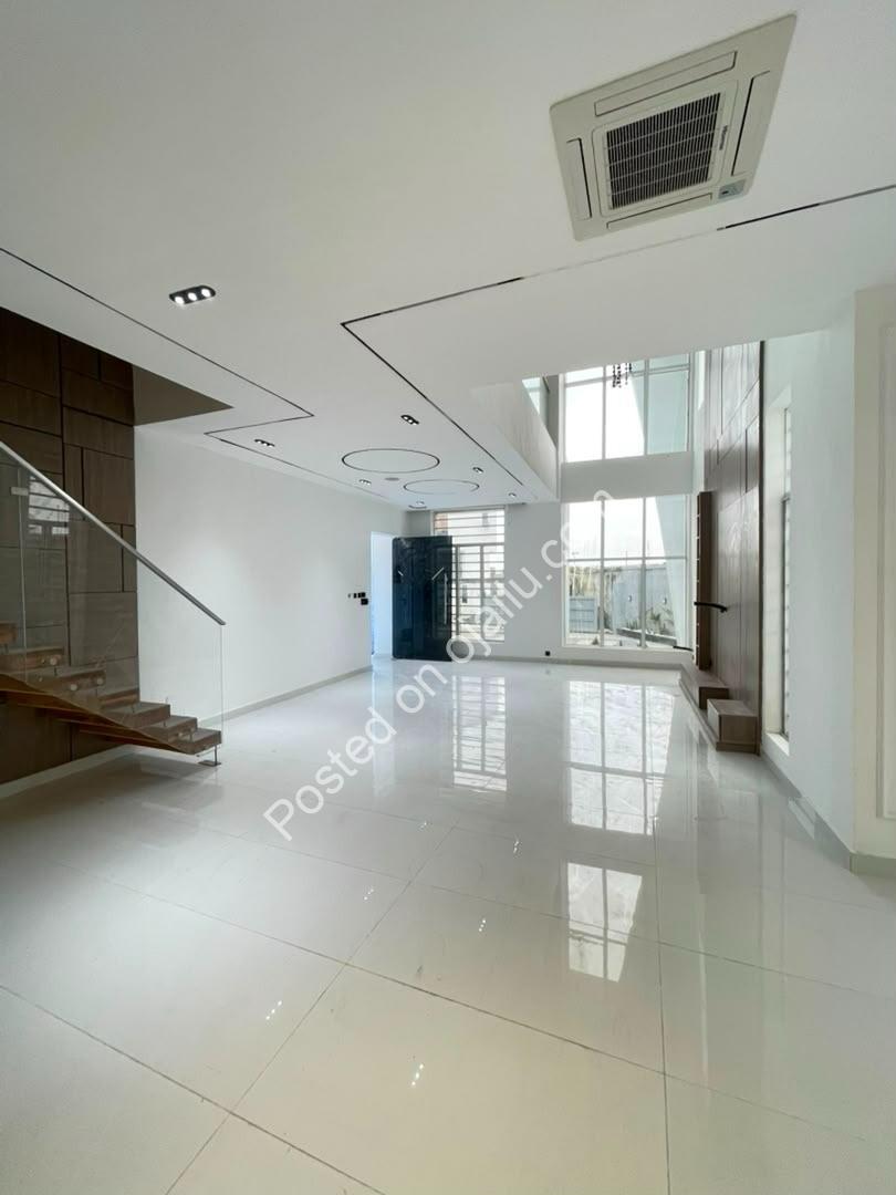 5-Bed Chevron Duplex: Pool, Cinema & CofO Ready
