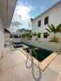 Elevator, Cinema & Pool: 5-Bed Stunner in Osapa