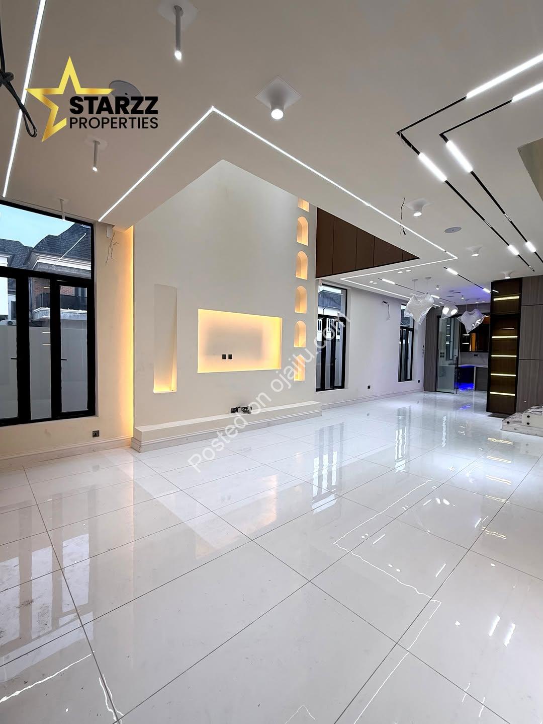 5-Bed Smart Duplex with Pool in Secure Lekki Estate