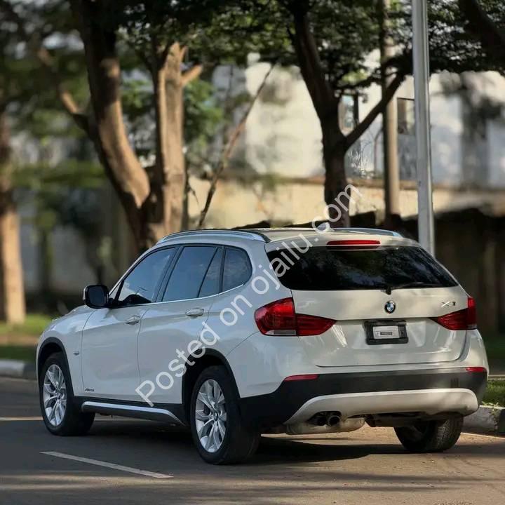 Turbo AWD Luxury SUV – Pano Roof, Clean!