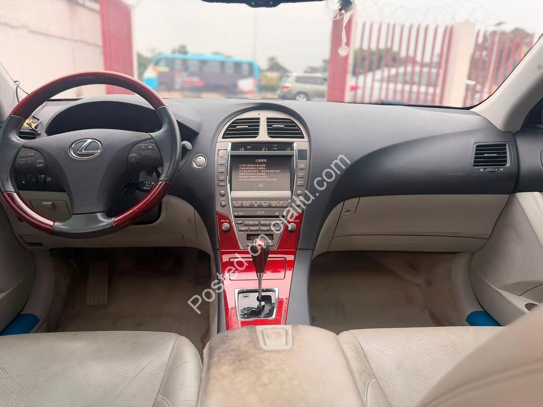 2009 Lexus ES 350: Panoramic Luxury   ₦11.5M
