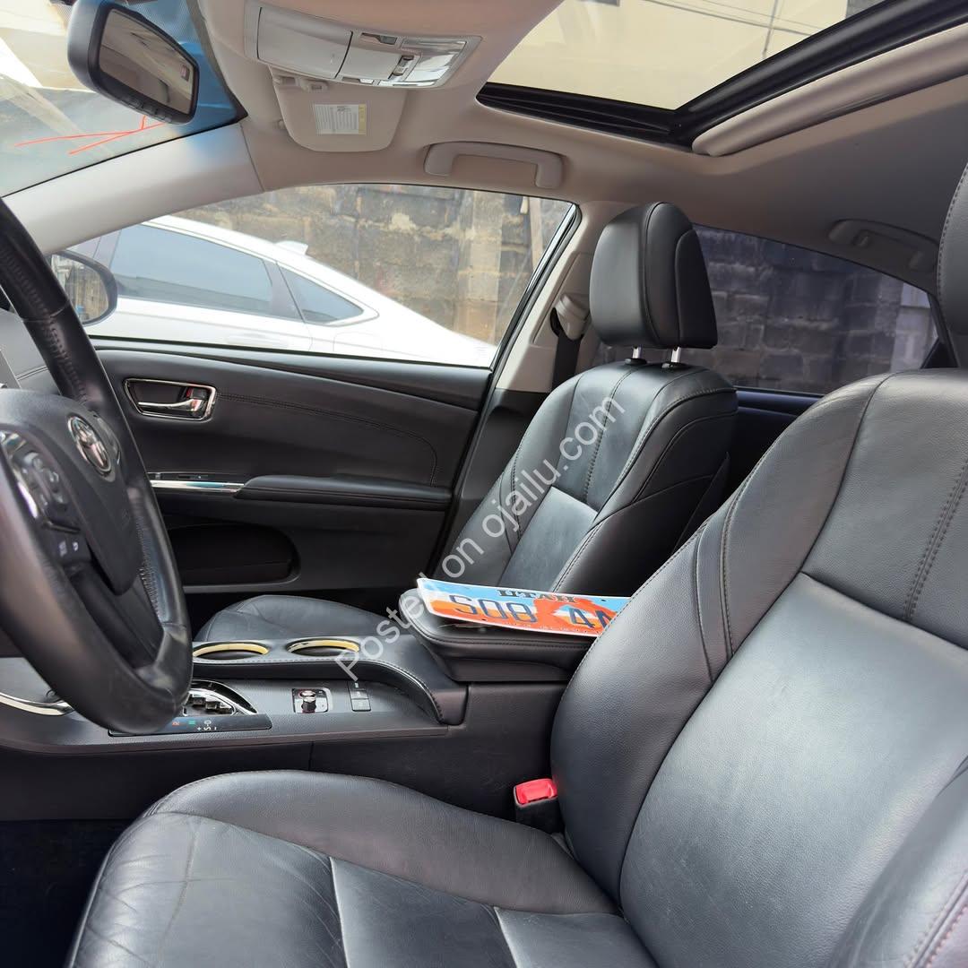 2013 Toyota Avalon XLE – Cleanish Luxury, 16m Only!