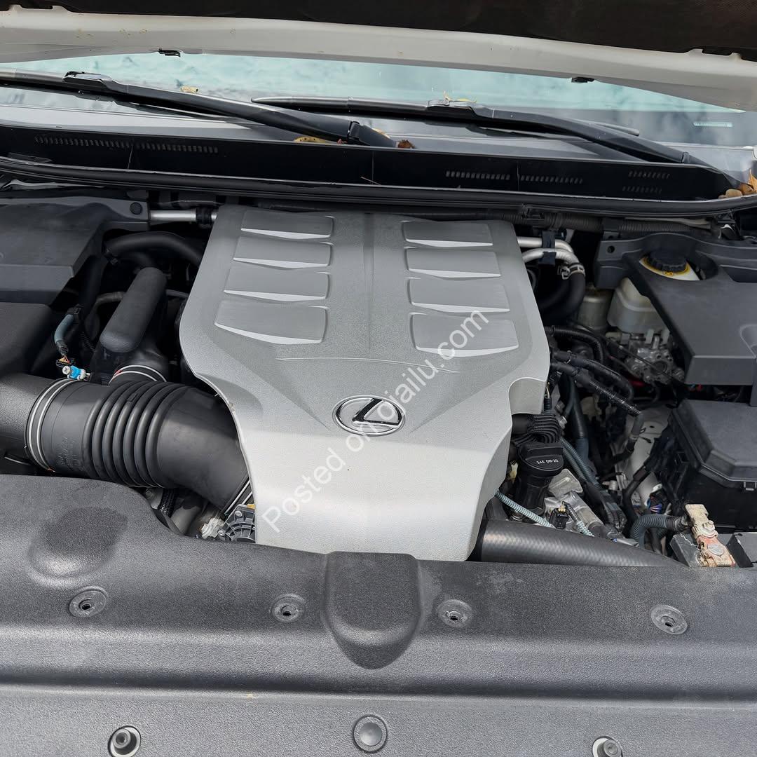 2015 Lexus GX460 | Duty Paid, Pristine Apex SUV