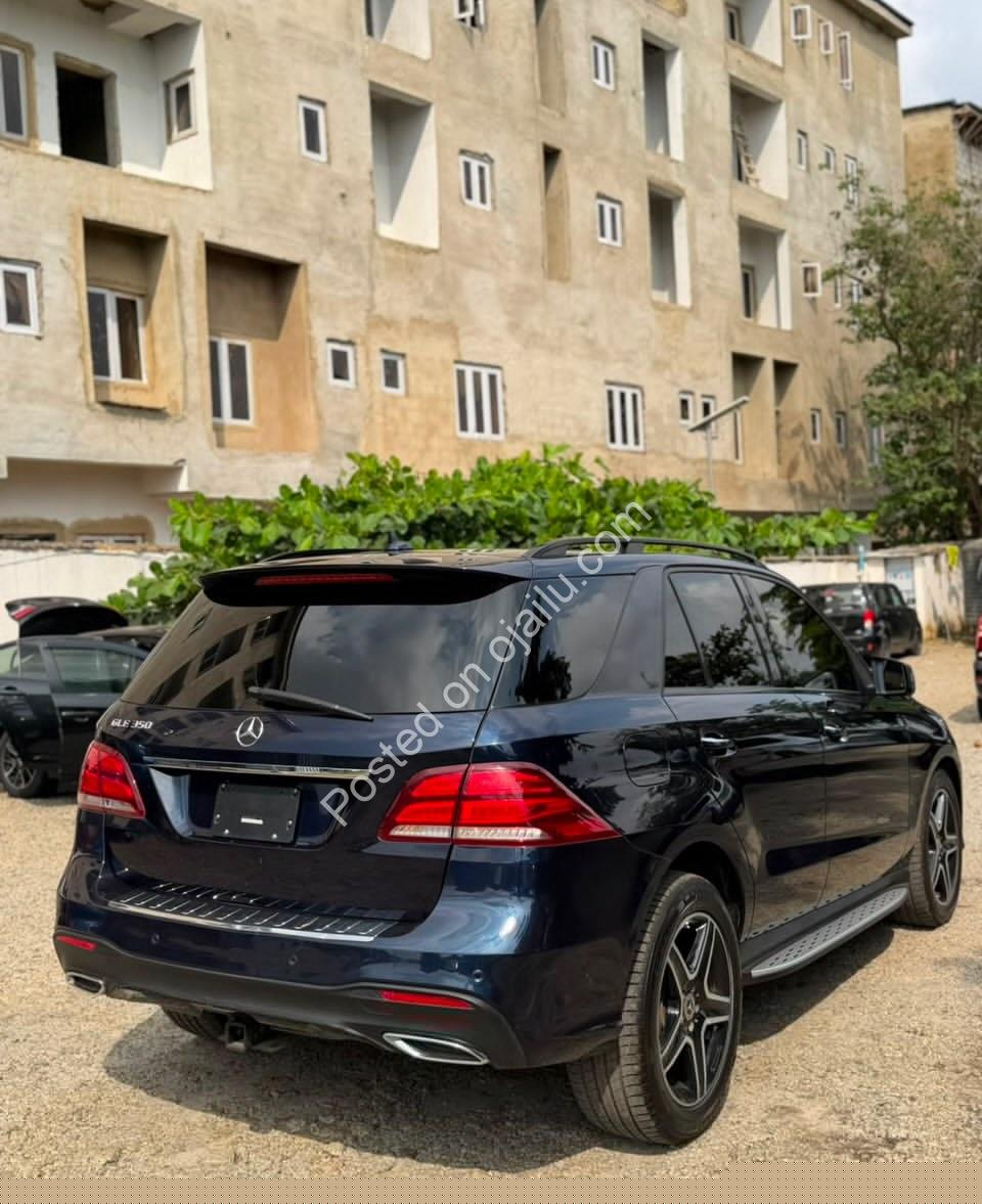 2018 Mercedes GLE350: Mint, Genuine Duty, Loaded!