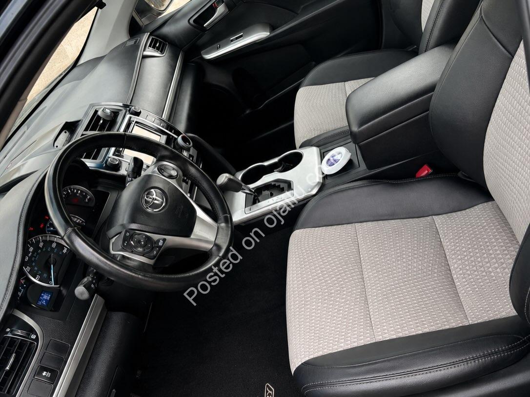 2013 Toyota Camry: Smooth, Clean & Ready to Drive