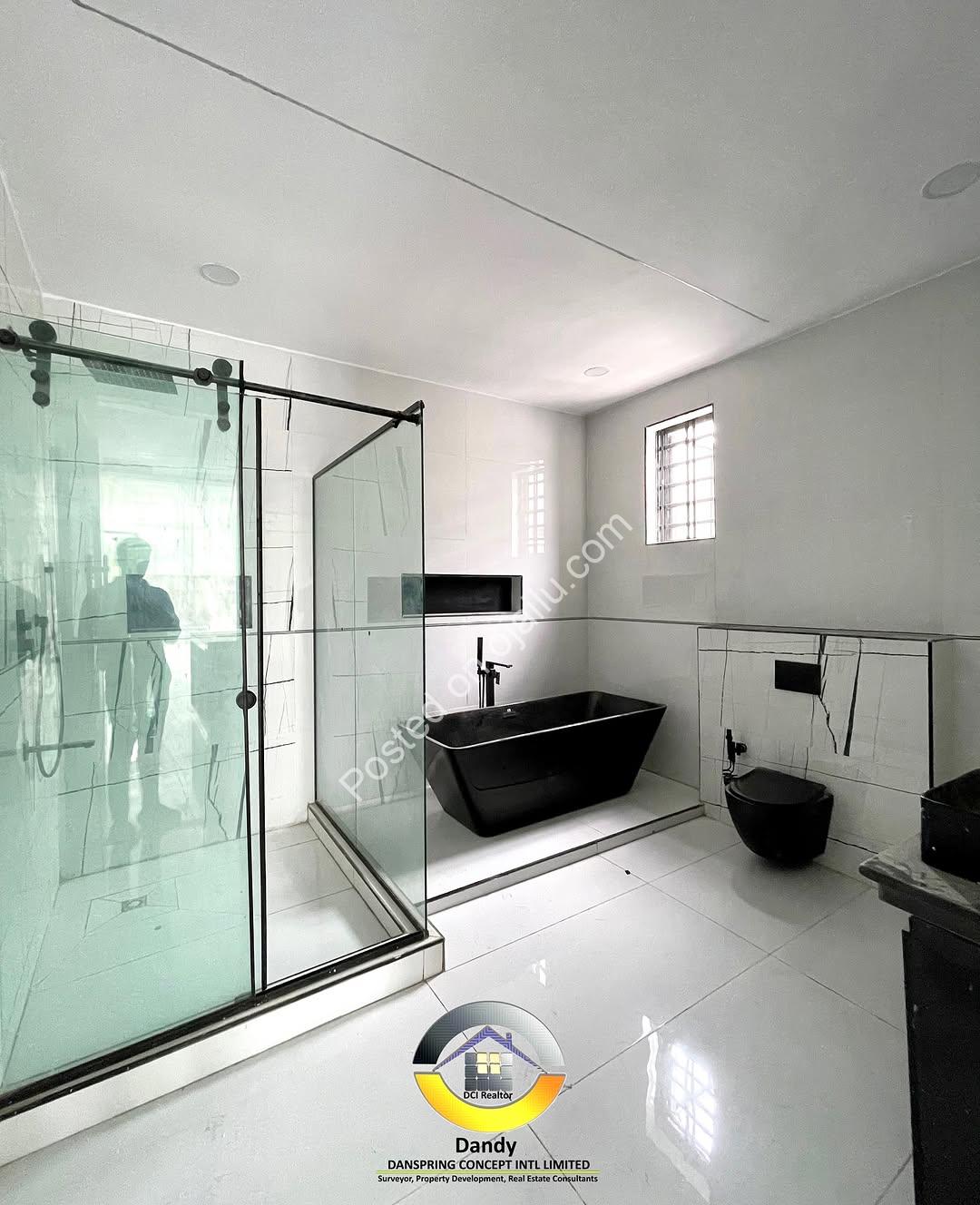 Stunning 5-Bed Duplex with Private Cinema & Rooftop in Chevron