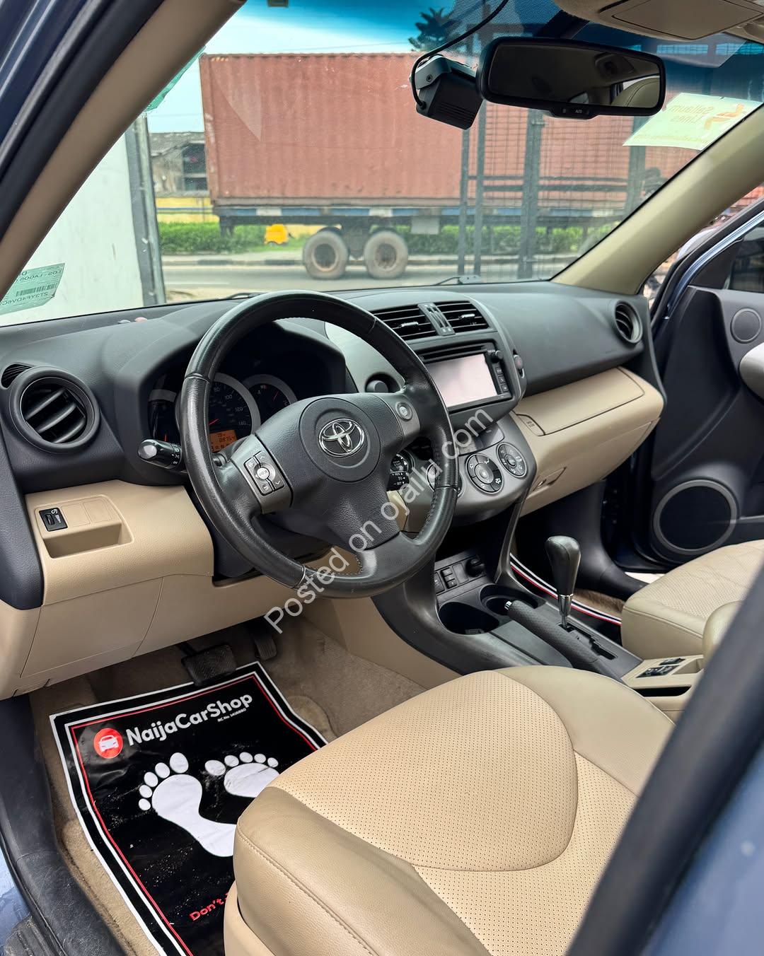 Own the Road in Luxury: 2012 RAV4 Limited—₦15.99m!