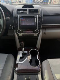 2012 Camry XLE V6 – Sunroof