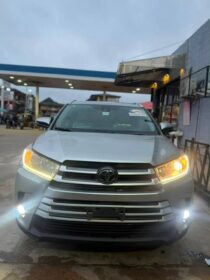 2017 Toyota Highlander: Pristine & Priced to Move