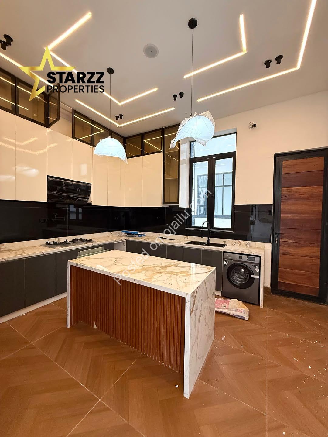 Your Private 5-Bed Escape: Poolside Luxury in Ajah