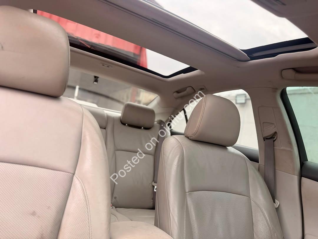 2009 Lexus ES 350: Panoramic Luxury   ₦11.5M