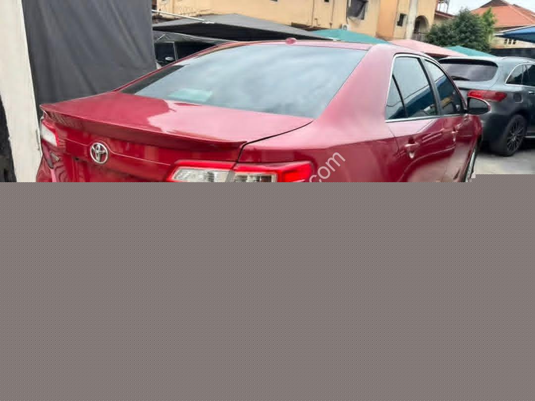 Toyota Camry Sport 2014 – Pristine & Foreign Used!