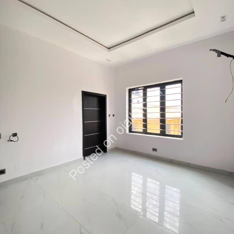 Your Oasis Awaits in Lekki: 5-Bed Duplex + Pool