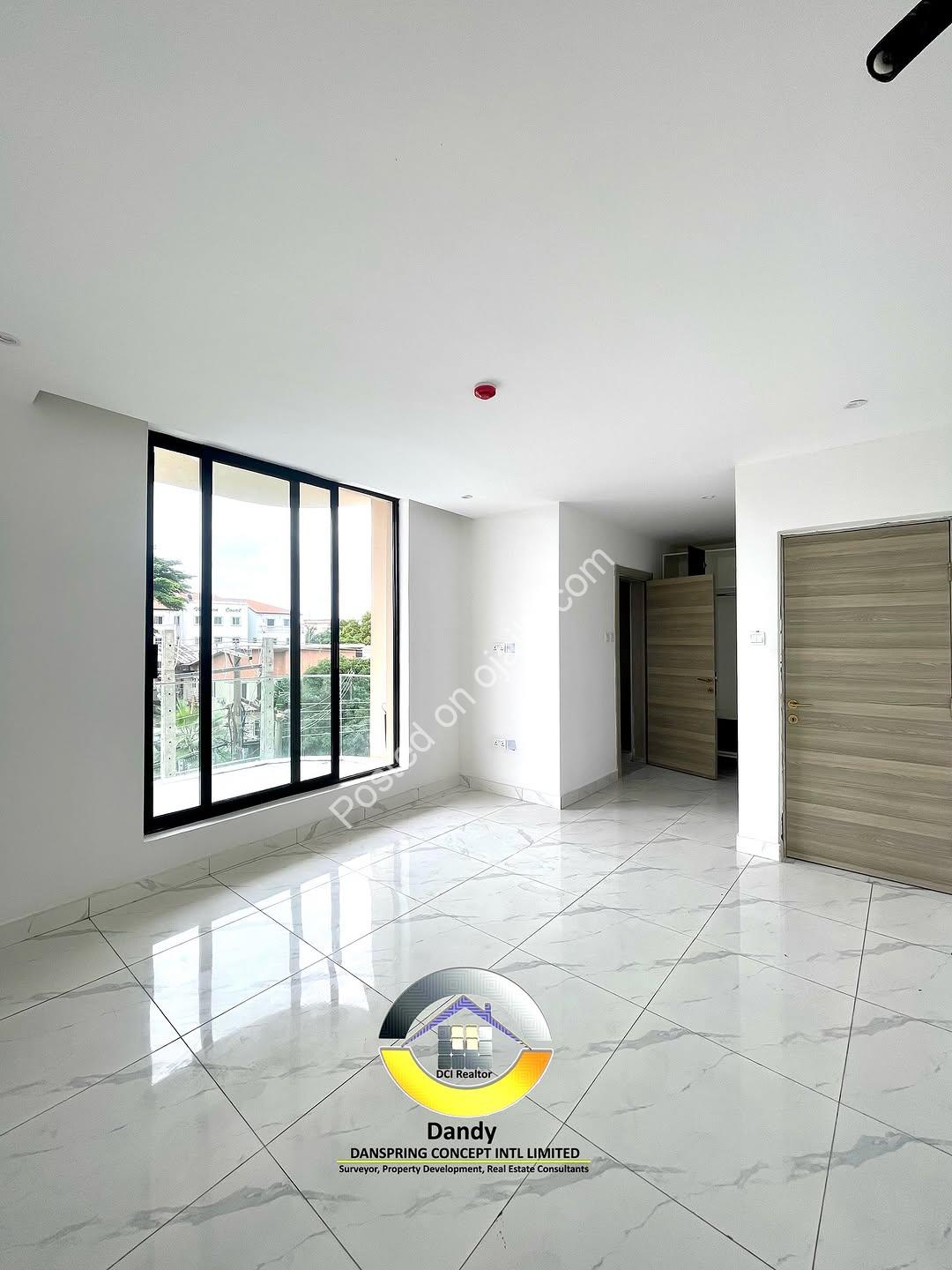 3BR Ensuite Gem with Pool & Gym in Lekki Phase 1