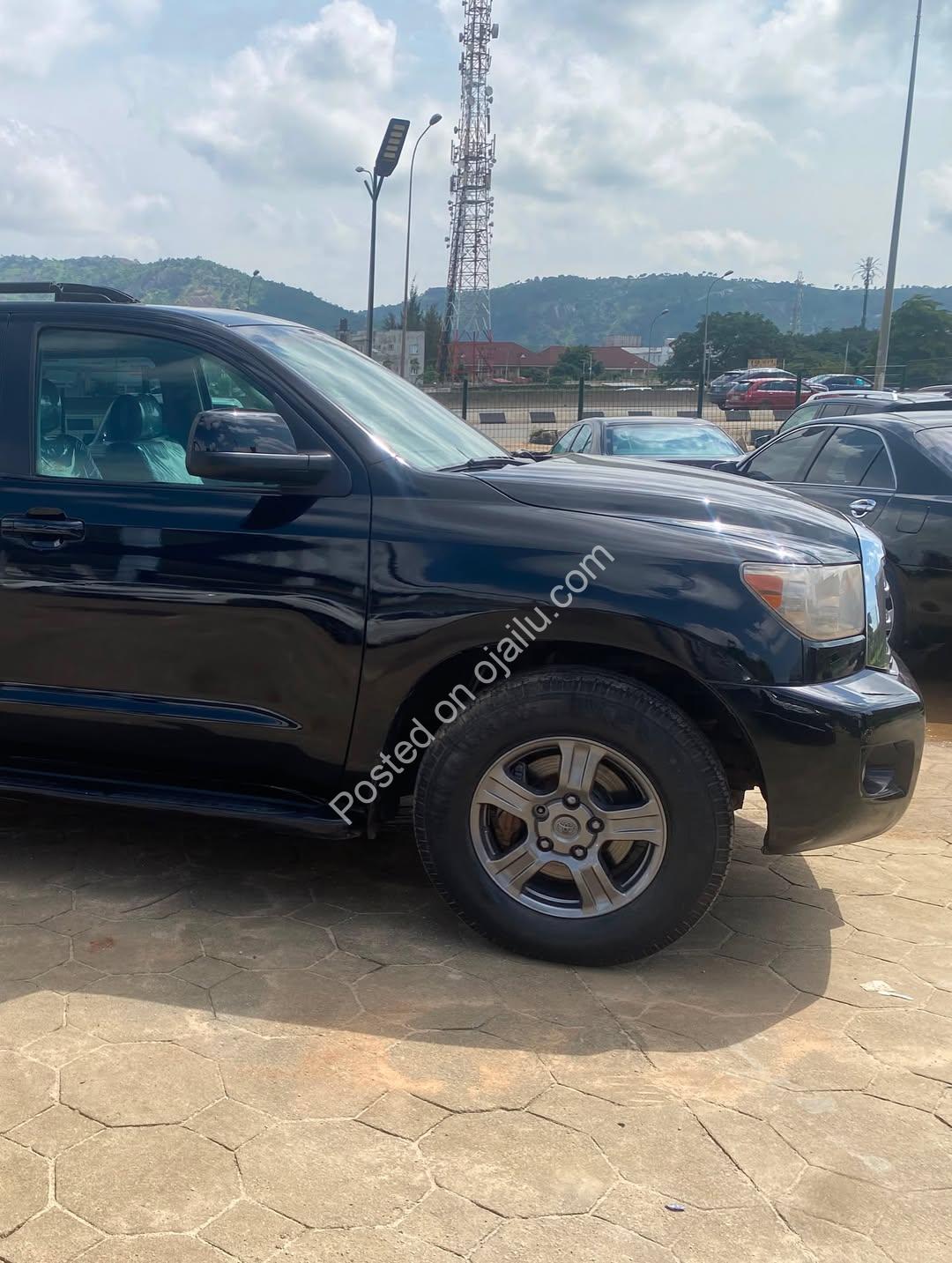 Black Beast Toyota Sequoia 08