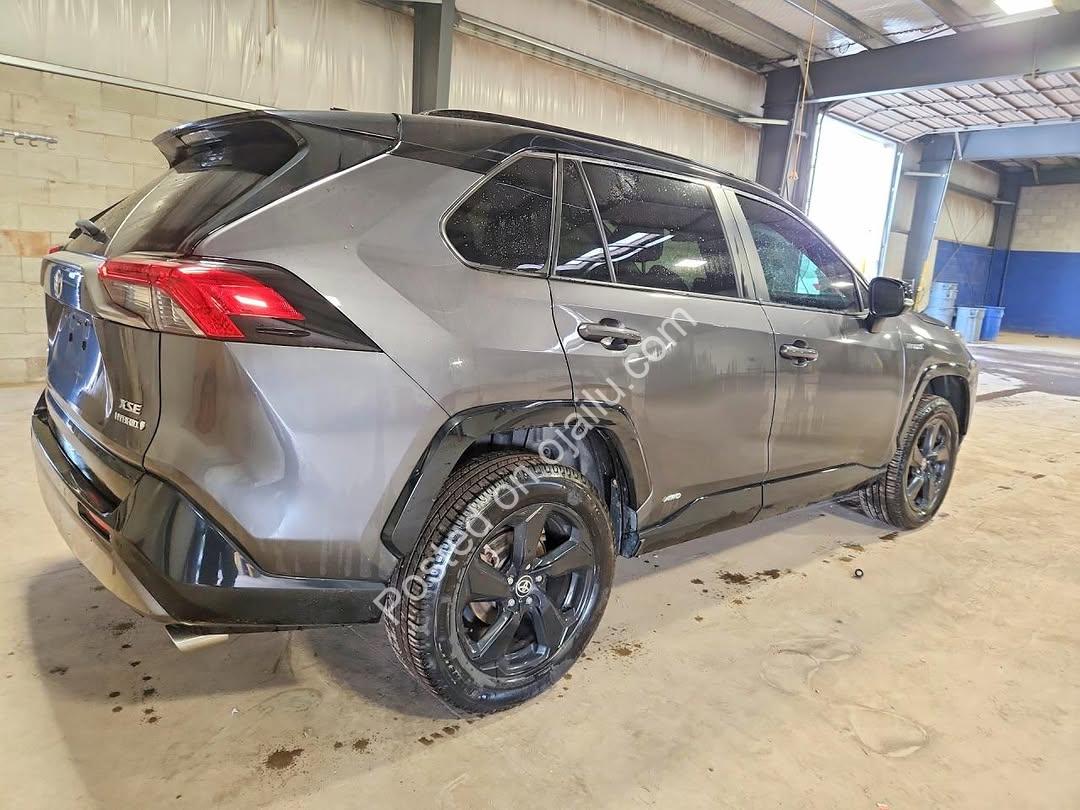 Toyota RAV4 XSE: Imported, Run N’ Drive, Zero Stress!
