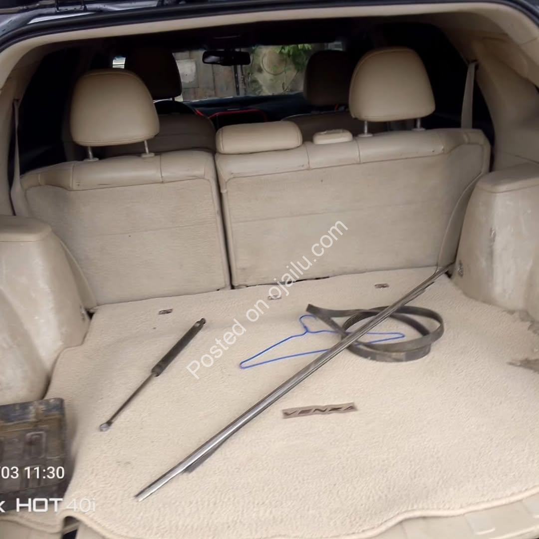 “2010 Toyota Venza: Impeccable Inside, Solid Engine, 7.8M”