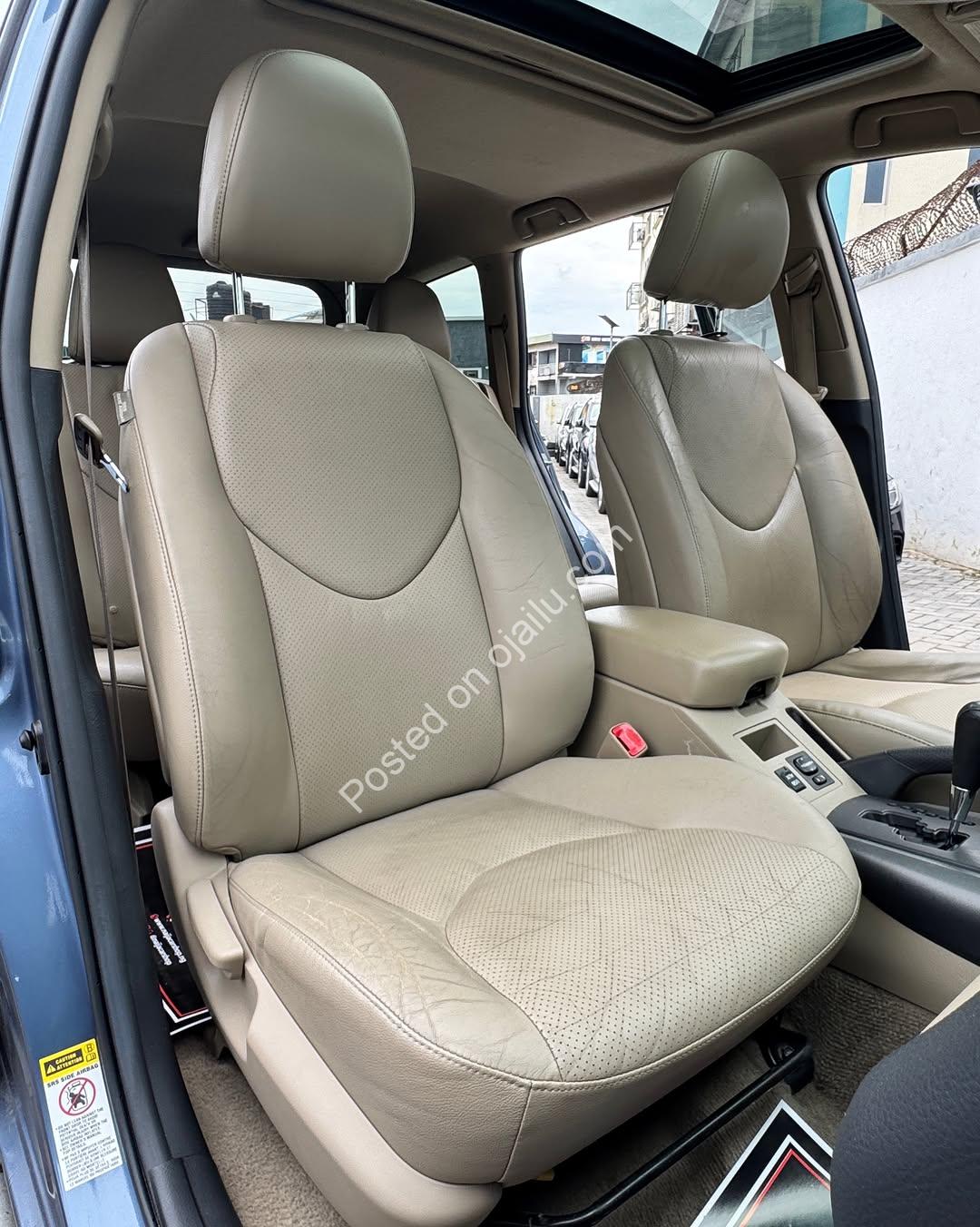 Own the Road in Luxury: 2012 RAV4 Limited—₦15.99m!