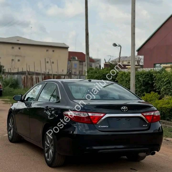 2016 Camry XLE Luxury, Loaded & Reliable