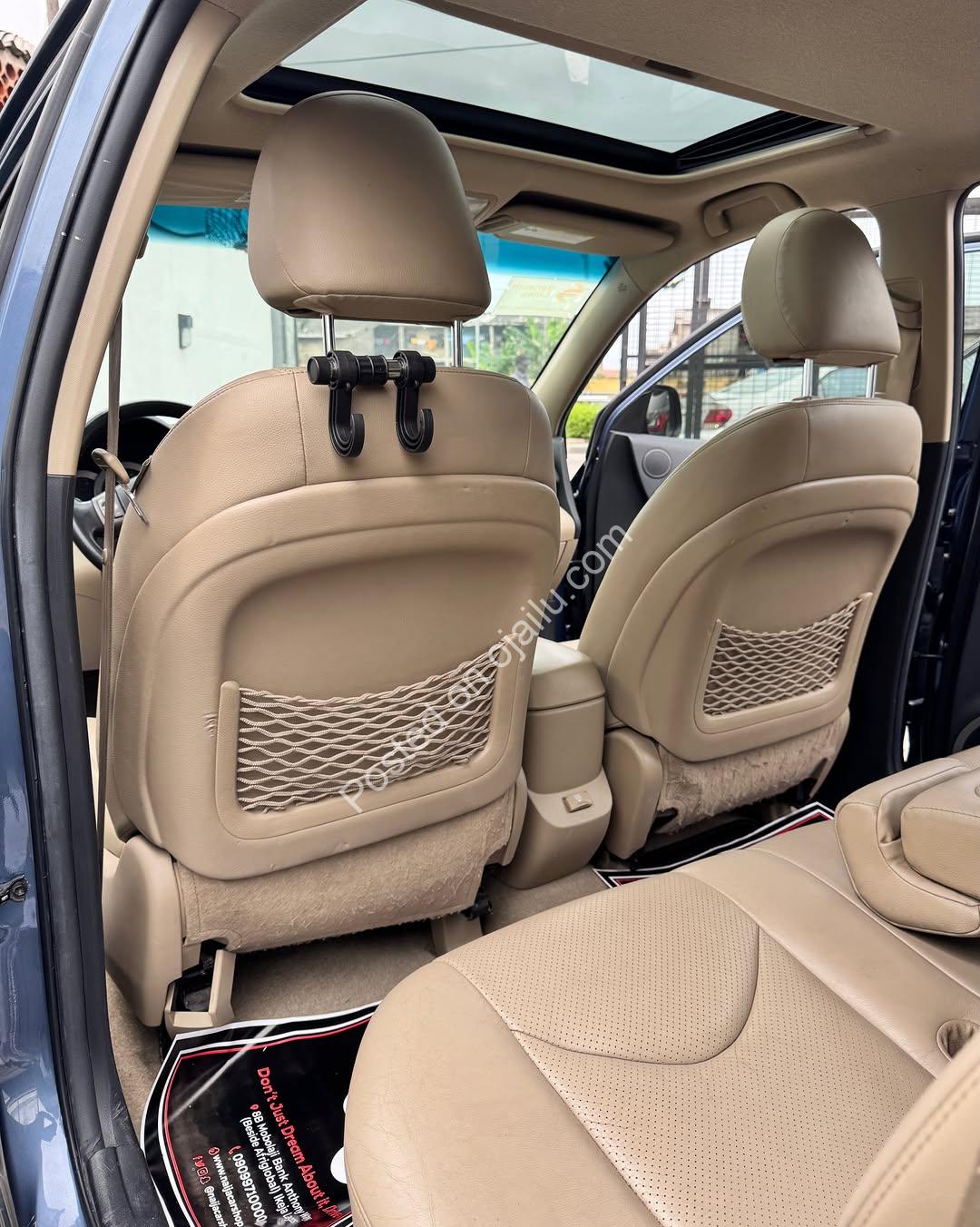 Own the Road in Luxury: 2012 RAV4 Limited—₦15.99m!