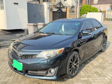 2012 Toyota Camry: Pristine Sport Ride – 10m Naira