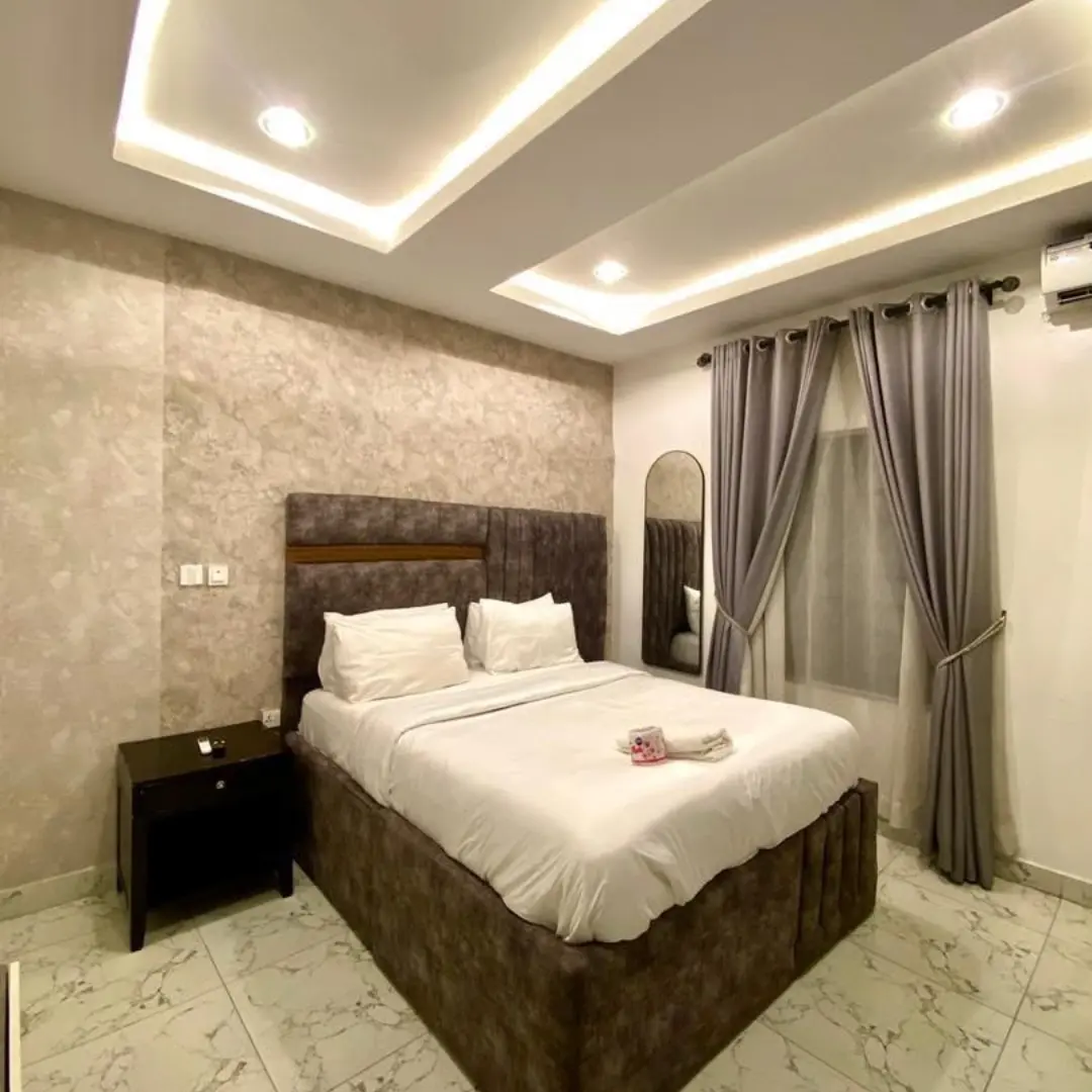 Luxury 2BR w/ PS5, Snooker & 24/7 Power – Steps from Eko Hotel