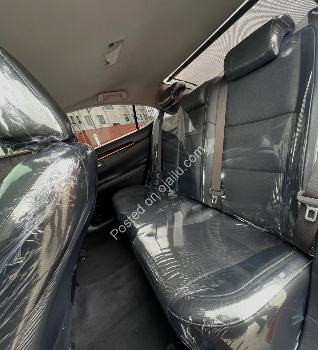 2013 Lexus ES350 Luxury, Loaded & Priced to Sell!