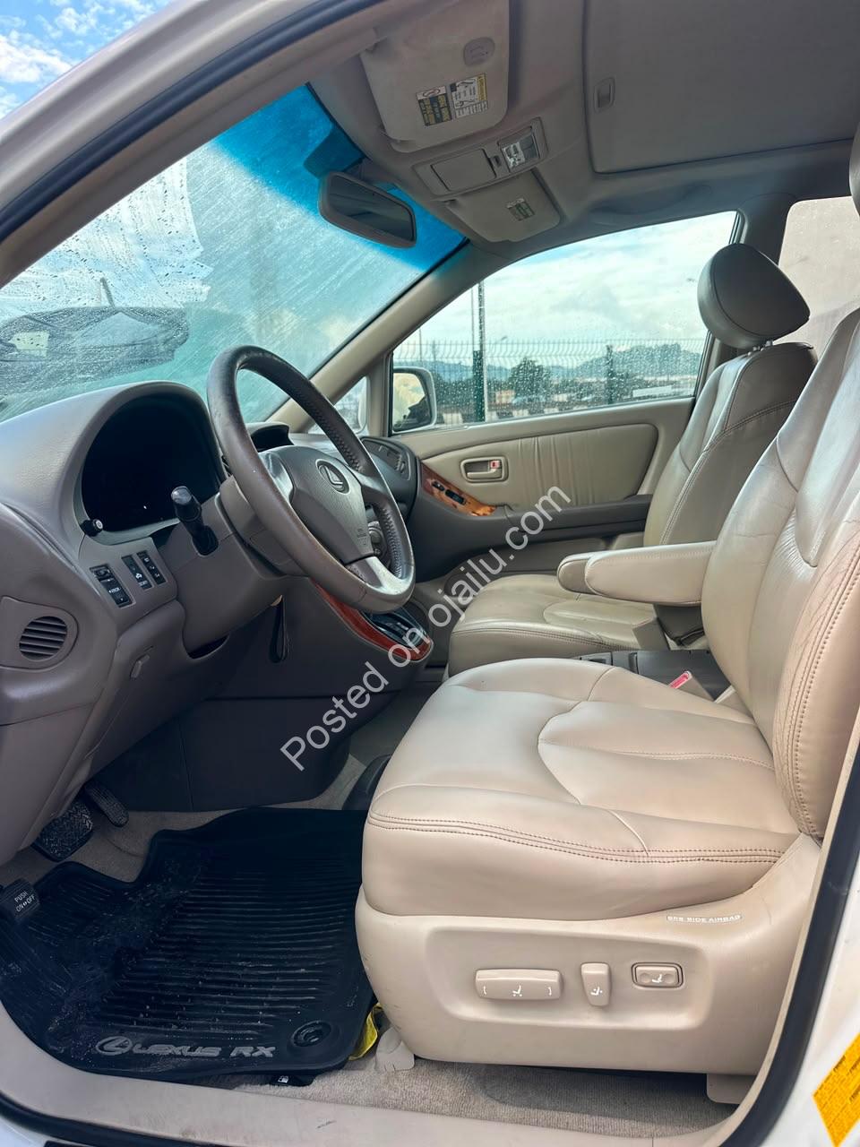 2000 Lexus RX300: Clean Belgian Spec!