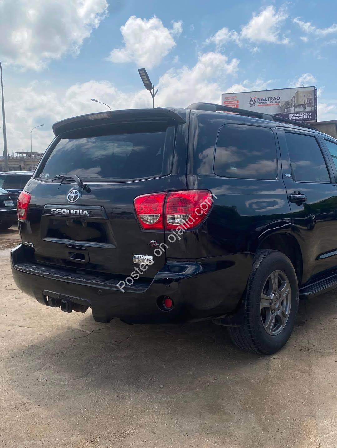 Black Beast Toyota Sequoia 08